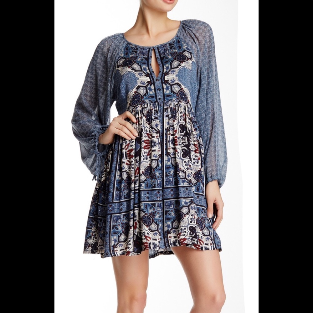 Elegant Blue Patterned Dress